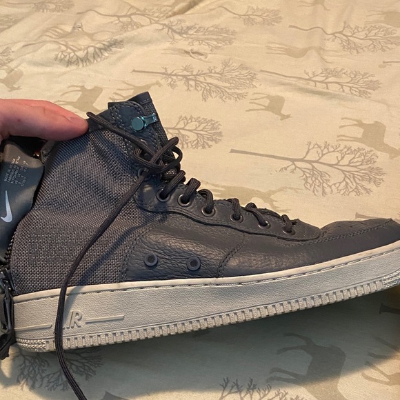 Nike Men's Size 9 SF Air Force 1 - Picture 3 of 5